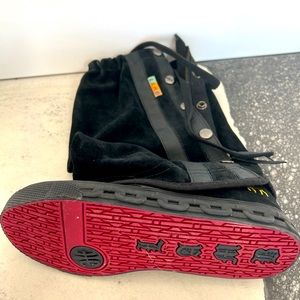 L.A.M.B. Streetwear vintage cuffed suede sneaker/boots Size 6 1/2